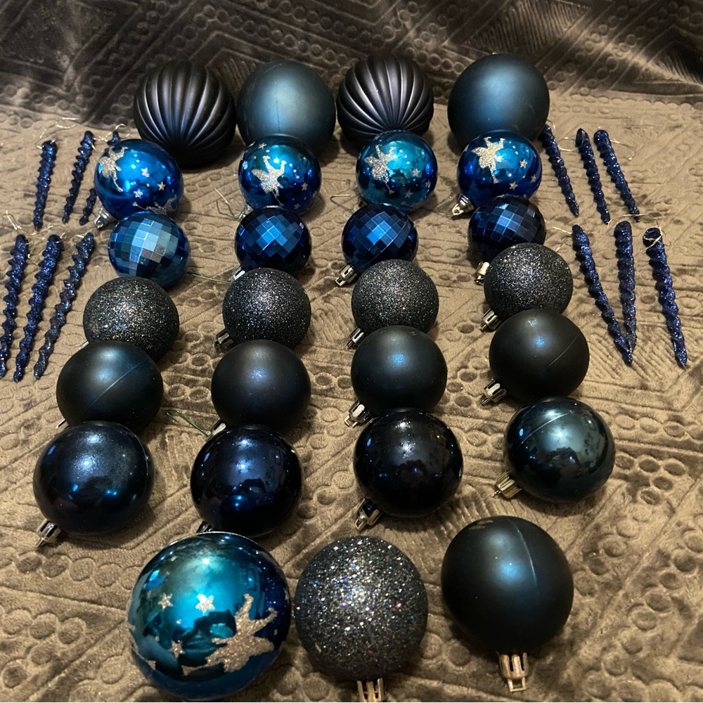 Elegant Blue and & Dark Blue Unbreakable Christmas Ornaments Lot of (lot 39) #2